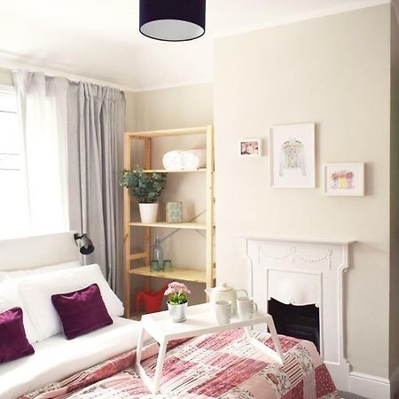 Charming Three Bed Home Near City Centre And Hospital Southampton Dış mekan fotoğraf