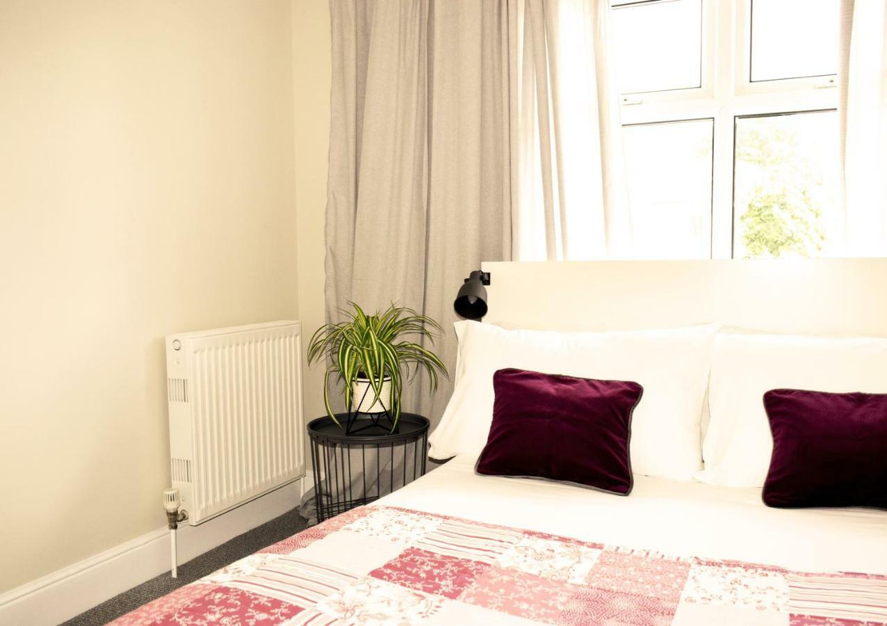Charming Three Bed Home Near City Centre And Hospital Southampton Dış mekan fotoğraf