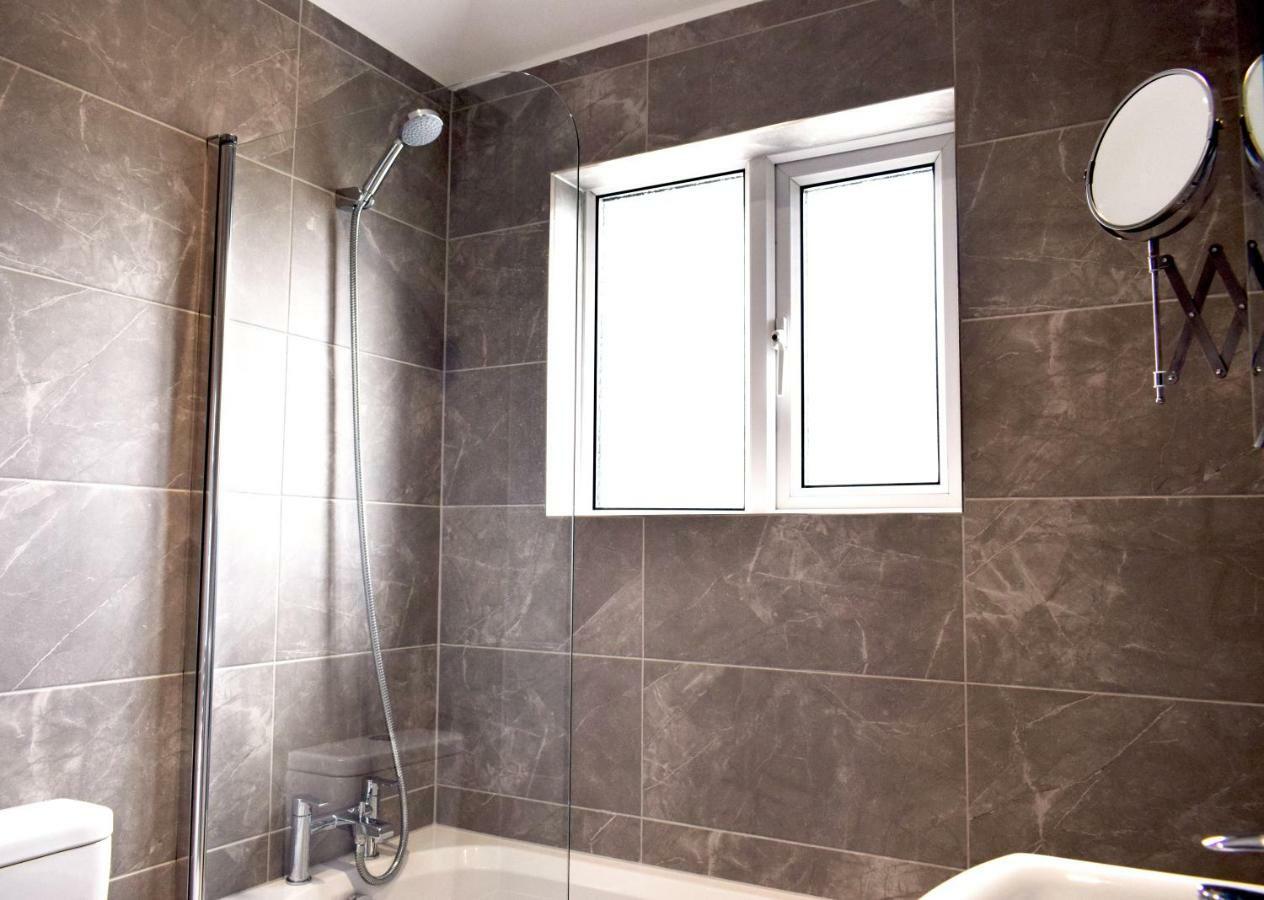 Charming Three Bed Home Near City Centre And Hospital Southampton Dış mekan fotoğraf